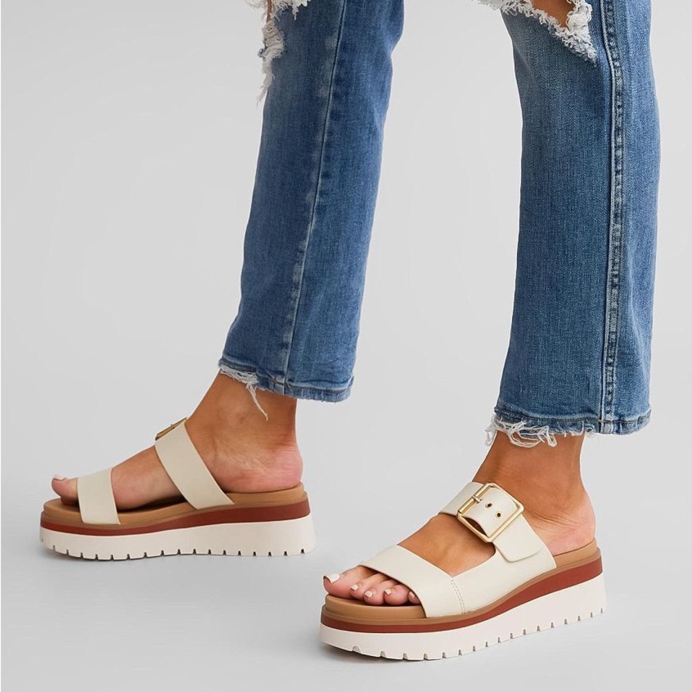 SODA Cairos Flatform Sandal in Bone size 8